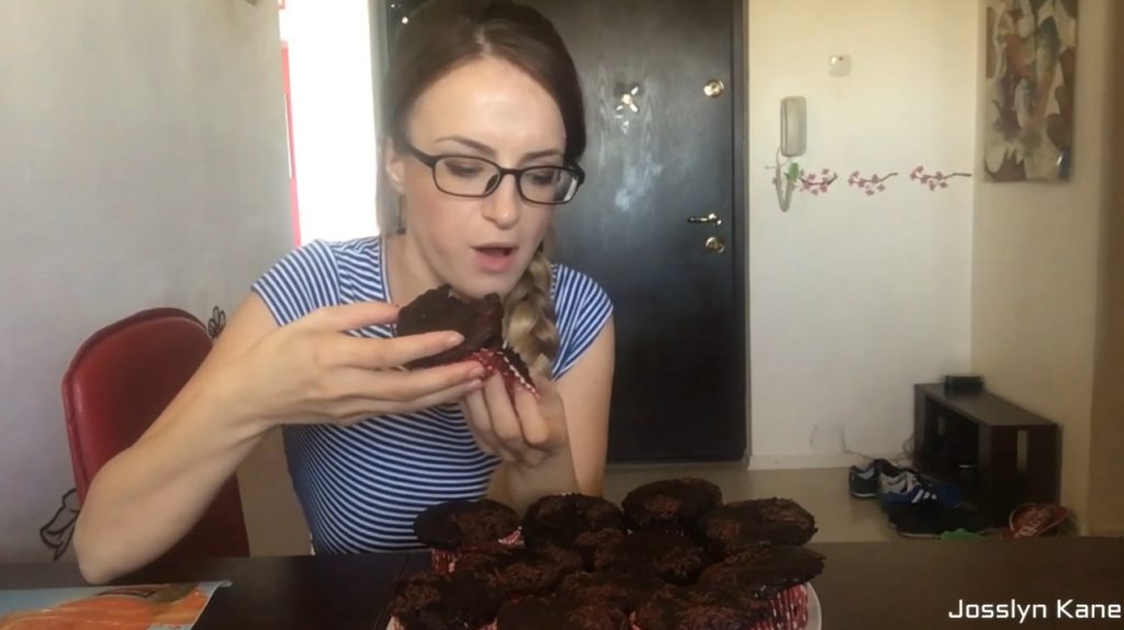 Cooking And Tasting A Shitty Brownie For The First Time - 4