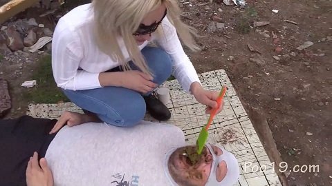 Milana Smelly - Toilet slave’s place is near the scrapyard Poo19com from 20.09.2019