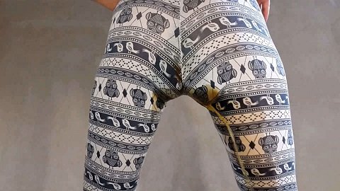 Anna Coprofield – Leggings with Owls (ScatShop)