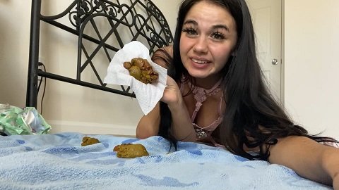 Amateur babe gets turned on by mess (19.11.2020) $36.99 (Premium user request) by Sexcsugarr