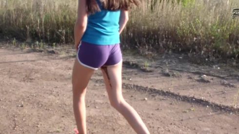 Sports_girl_crapped_in_shorts__walking_and_posing.mp4.00001.jpg