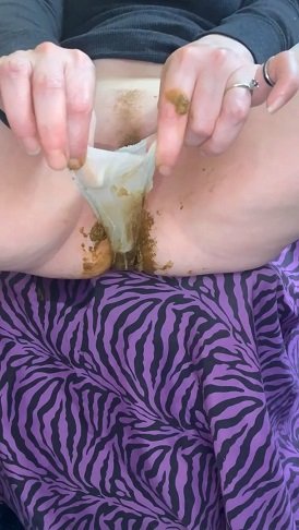 XshayXshayX – Poopy Front Wedgies