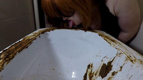 Diarrhea All Over The Toilet (12.09.2021) by Mistress Annalise