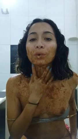 Lauracolin – Eating shit in the bathtub (05.09.2023)