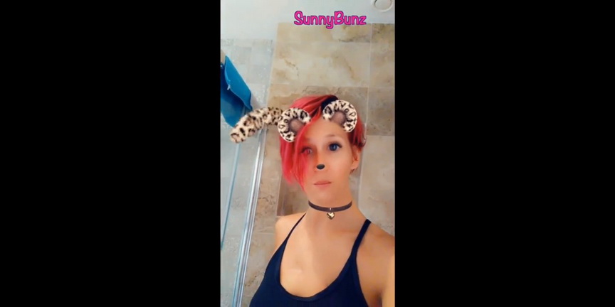 SunnyBunzCamgirl – Flirty SnapChat Poop ($8.99 ScatShop)