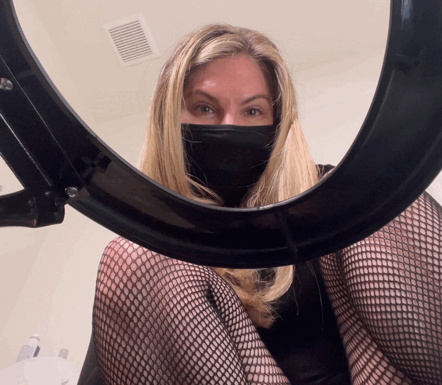 Sophia_Sprinkle – Ruthless Domme: Toilet Bitch Custom – LIMITED TIME ($19.99 ScatShop)